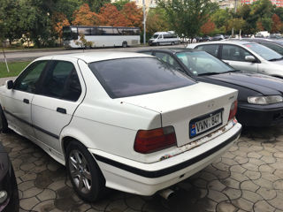 BMW 3 Series foto 4