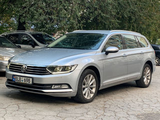 Volkswagen Passat foto 2