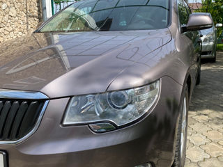 Skoda Superb foto 1