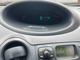 Toyota Yaris foto 2