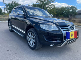 Volkswagen Touareg foto 1