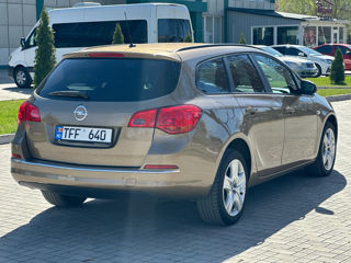 Opel Astra foto 4