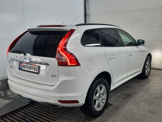Volvo XC60 foto 4