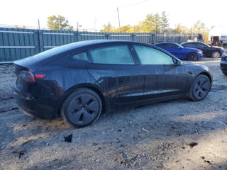 Tesla Model 3 foto 4