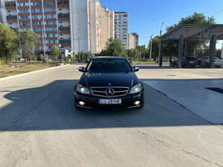 Mercedes C-Class foto 2