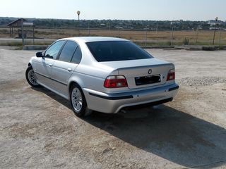 BMW 5 Series foto 5