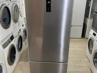 Холодильник AEG в идеальном состоянии