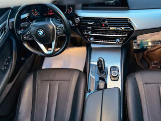 BMW 5 Series foto 8