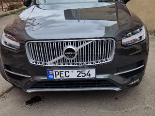 Volvo XC90 foto 1