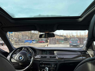 BMW 7 Series foto 5