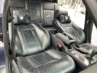 BMW 5 Series foto 8