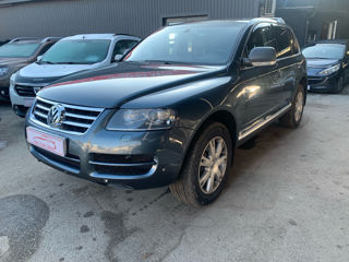 Volkswagen Touareg foto 2