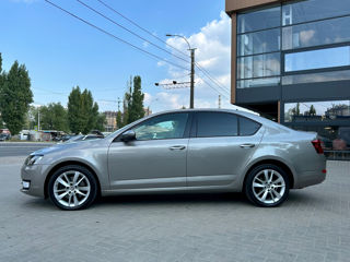 Skoda Octavia foto 2