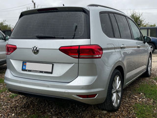 Volkswagen Touran foto 3