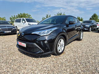 Toyota C-HR foto 1