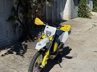 Husqvarna 701 Enduro foto 2