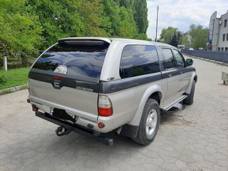 Mitsubishi L Series foto 3