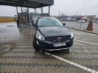 Volvo XC60 foto 2