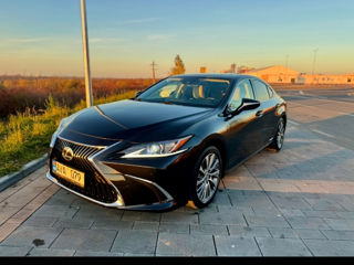 Lexus ES Series