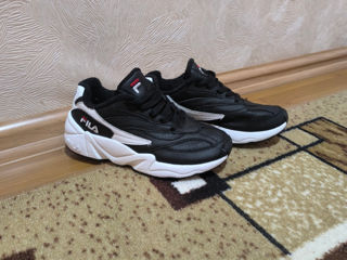 Adidasi Fila foto 0