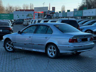 BMW 5 Series foto 5