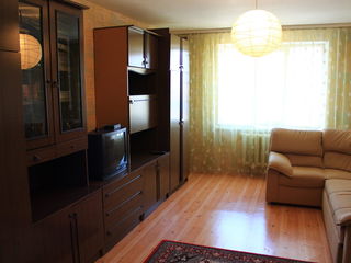 Chirie apartament 3 camere / odai spatioase la Botanica, partial mobilat si utilat foto 8