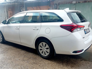 Toyota Auris foto 4