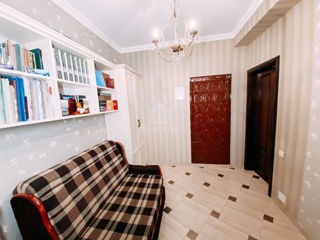 Vânzare casă, Poiana Silvică, 210 mp, 299900 € foto 5