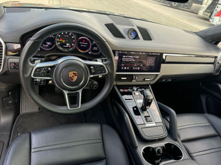 Porsche Cayenne Coupe foto 9