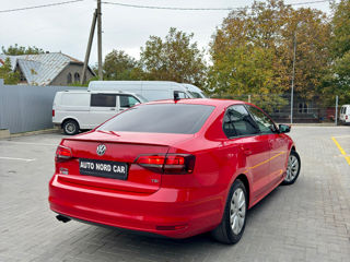 Volkswagen Jetta foto 4