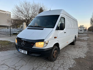 Mercedes Sprinter-416