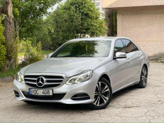 Mercedes E-Class foto 2