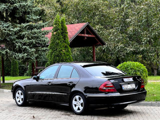 Mercedes E-Class foto 5