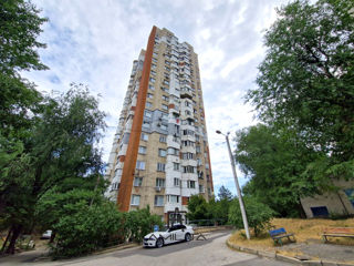 Apartament cu 4 camere, 82 m², Centru, Chișinău