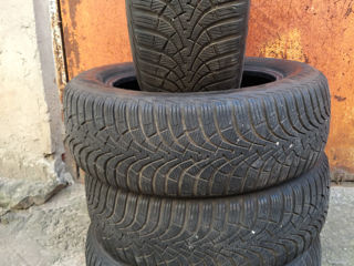 4 Шины комплект GOODYEAR 205.60.R16 ЗИМА foto 4