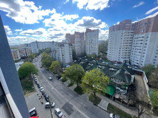 Apartament cu 4 camere, 180 m², Buiucani, Chișinău foto 2