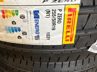 R19 255/50 pirelli p-zero