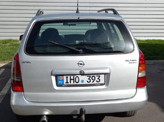 Opel Astra foto 2