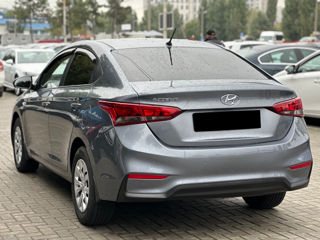 Hyundai Accent foto 3