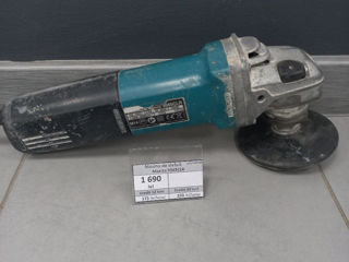 Makita 9565CLR.  1690 lei