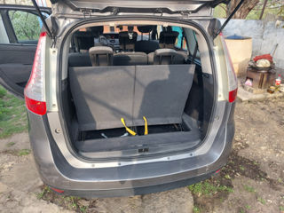 Renault Grand Scenic foto 2