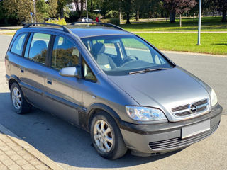 Opel Zafira foto 1