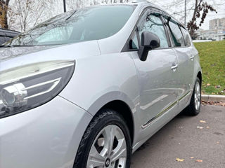 Renault Grand Scenic foto 3