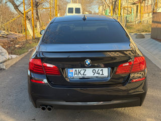 BMW 5 Series foto 10