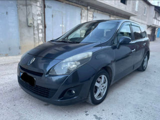 Renault Grand Scenic foto 4