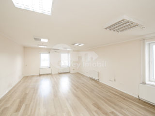 Spațiu comercial, 394 mp, Centru, 3940 € ! foto 15