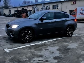 BMW X6 foto 9