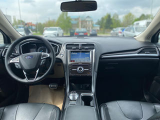 Ford Fusion foto 7