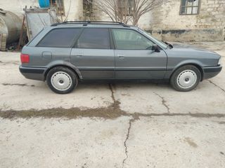 Audi 80 foto 5