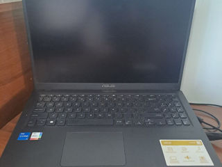 Asus VivoBook foto 1